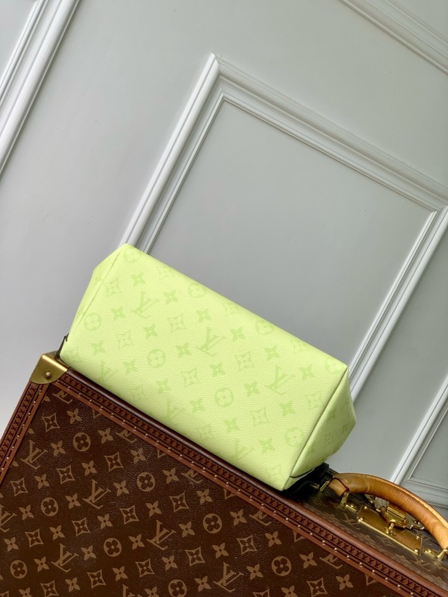 Louis Vuitton Discovery Backpack M14020-8