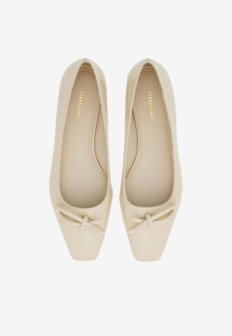 Salvatore Ferragamo Annie Asymmetric Bow Ballet Flats 01H388 ANNIE 768942 MASCARPONE