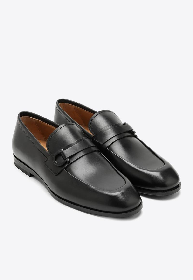 Salvatore Ferragamo Florio Calf Leather Gancini Loafers Black 07657853ELE/O_FERRA-NN