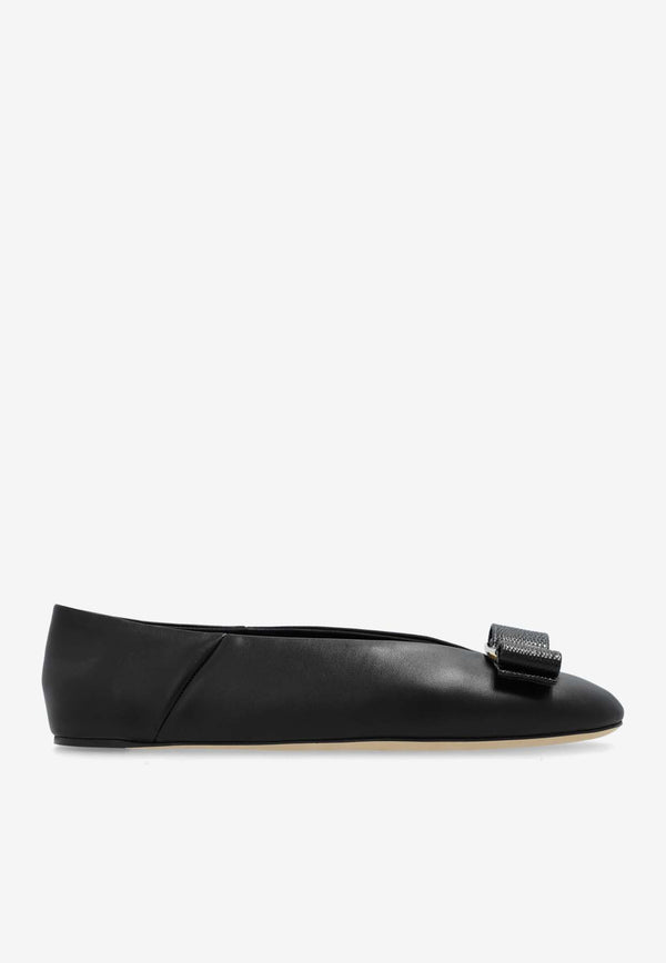 Salvatore Ferragamo Vanna Vara Bow Ballet Flats in Calf Leather Black 01I842 VANNA 776699-NERO