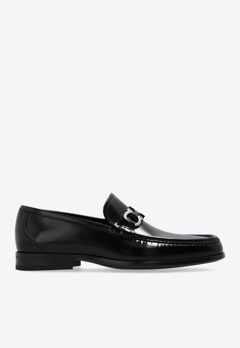 Salvatore Ferragamo Gancini Plaque Leather Loafers Black 029457 GRANDIOSO2 774495-NERO