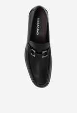 Salvatore Ferragamo Gancini Plaque Leather Loafers Black 029457 GRANDIOSO2 774495-NERO