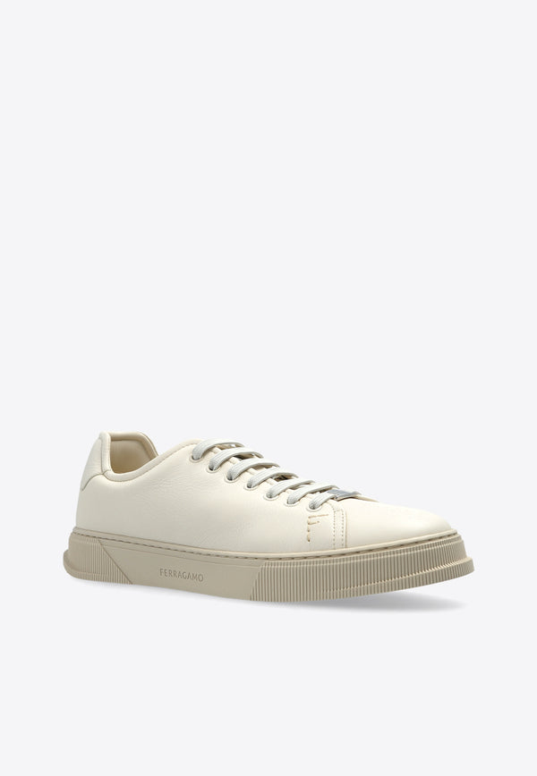 Salvatore Ferragamo Grainy Leather Low-Top Sneakers 029773 BRUCE 778859-MASCARPONE