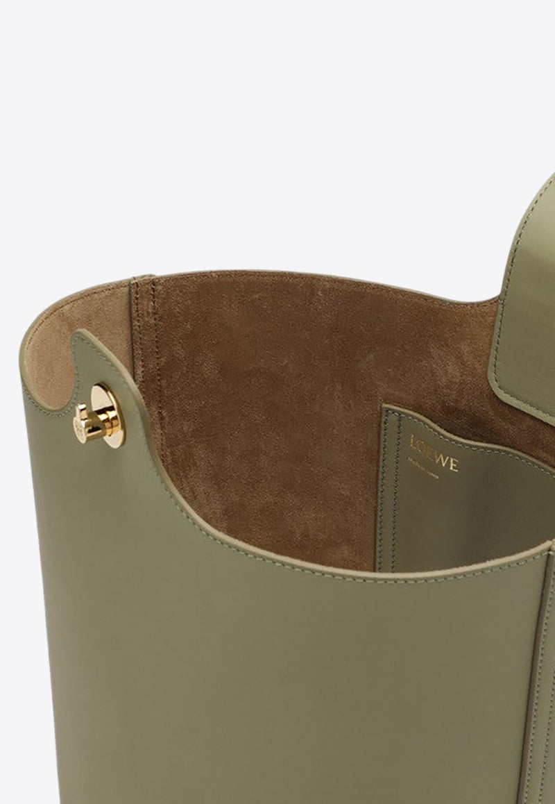 Loewe Medium Pebble Bucket Bag Green AANBBBWX01LE/P_LOEW-4787