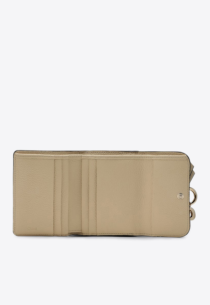 Chloé Small Alphabet Tri-Fold Wallet Beige CHC21WP945F57/P_CHLOE-24Q