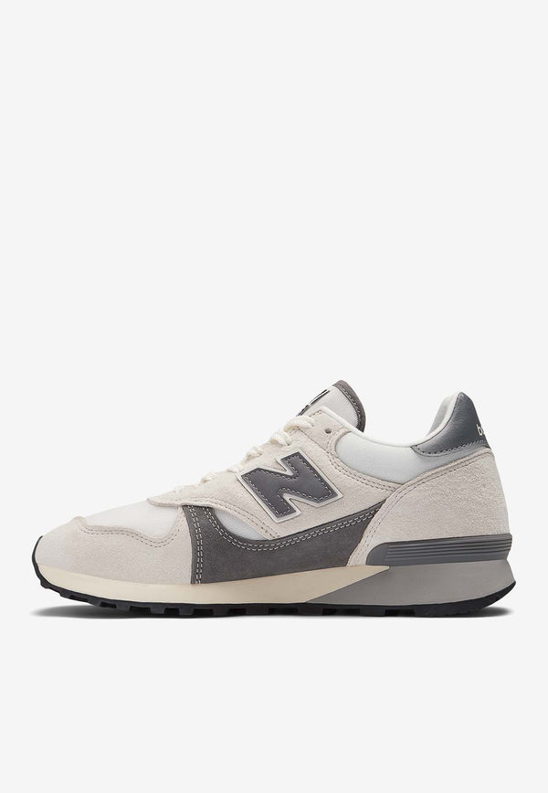 New Balance 475 Low-Top Sneakers in Sea Salt with Castlerock M475VTA