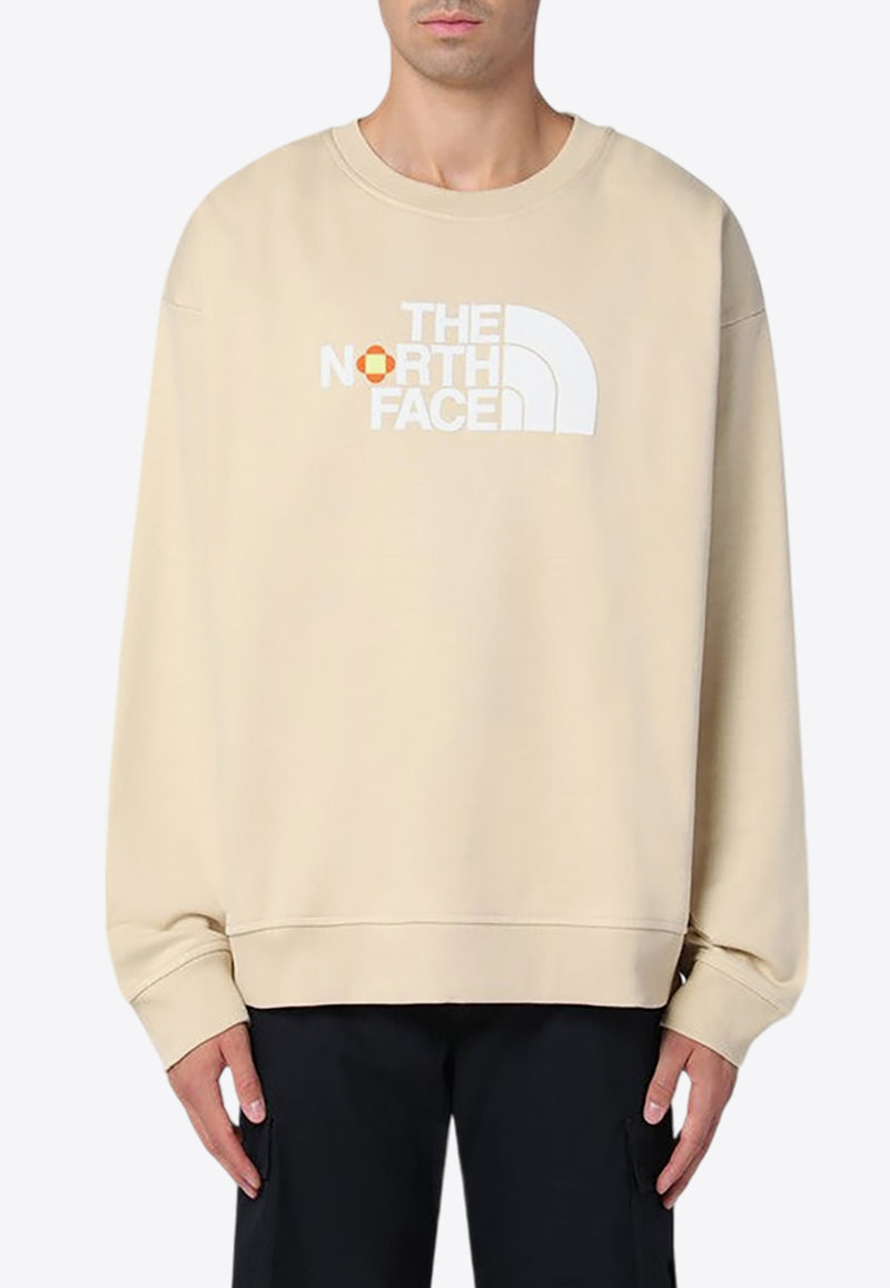 The North Face X Yinka Ilori Logo Patch Sweatshirt Beige NF0A89C8CO/P_NORTH-3X41