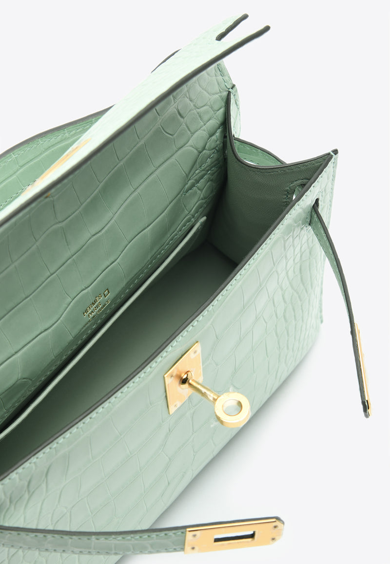 Hermès Kelly Pochette Clutch Bag in Vert d
Eau Matte Alligator with Gold Hardware