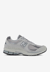 New Balance 2002R Low-Top Sneakers in Rain Cloud ML2002R0