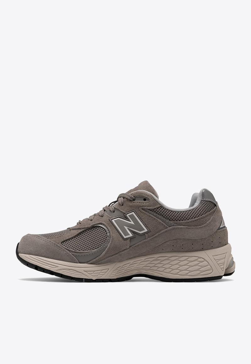 New Balance 2002R Low-Top Sneakers in Marblehead with Light Aluminum ML2002RC Gray