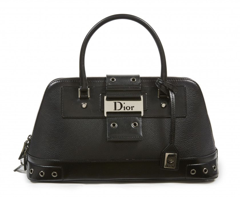 CHRISTIAN DIOR