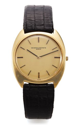 VACHERON & CONSTANTIN REF. 7595 YELLOW GOLD.Vacheron & Constantin, Genève, movement No. 620623.Ref. 7595. Made in the 1970s..Very fine and unusual, thin, tonneau-shaped, self-winding, 18K.yellow gold wristwatch..Dial, case and movement signed.