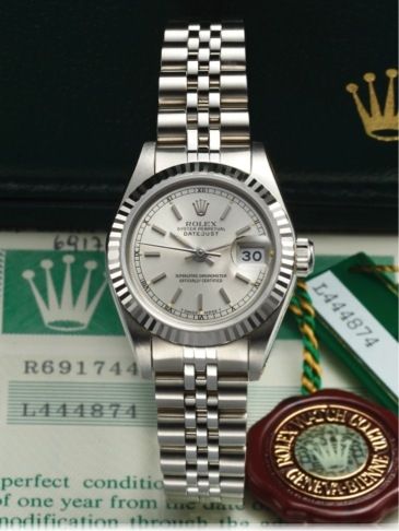ROLEX REF. 69174 LADY-DATEJUST.STEEL & WHITE GOLD (NEW, OLD STOCK).Rolex, Oyster Perpetual, Datejust, case No. L444874, Ref. 69174..Made in 1989..Fine, center seconds, self-winding, water-resistant, stainless steel.and 18K white gold lady's Chronometer wr