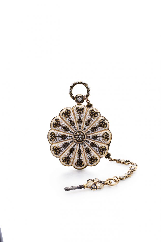 BAUTTE & MOYNIER DECORATIVE POCKET WATCH. 18K YELLOW GOLD AND ENAMEL