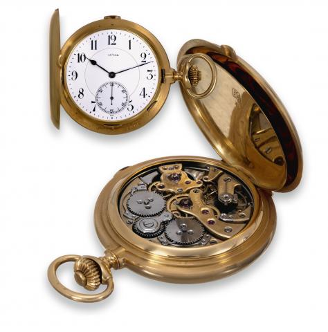 Minute Repeating.Grande & Petite Sonnerie Clockwatch.Invar (Achille Hirsch), La Chaux-de-Fonds, case No. 77739..Made circa 1905..Very fine and very rare, minute-repeating, grande and petite.sonnerie striking, two-train, 18K yellow gold, hunting cased.keyl