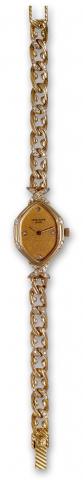 Ref. 4574, Yellow Gold & Diamonds.Patek Philippe, Geneve, movement No. 1407344.case No. 2799134, Ref. 4574/1. Made in 1982, sold on June 1st, 1983..Very fine and elegant, hexagonal, 18K yellow gold and.diamond-set lady
