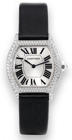Cartier Tortue, Collection Privee..Cartier Tortue Ref.2644, No.17555 CE, made.circa 2005..Fine, 18K white gold, tonneau-shaped, mid-sized, waterresistant.mechanical, diamond-set wristwatch with 18K white.gold Cartier deployant buckle.