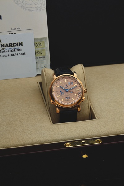 ULYSSE NARDIN REF. 322-88 PERPETUAL CALENDAR GMT PINK GOLD.Ulysse Nardin, Locle & Genève, Perpetual Calendar - GMT, No. 288/500, Ref. 322-88..Made in a limited edition of 500 pieces in 2002..Very fine, self-winding, water-resistant to 100 meter
