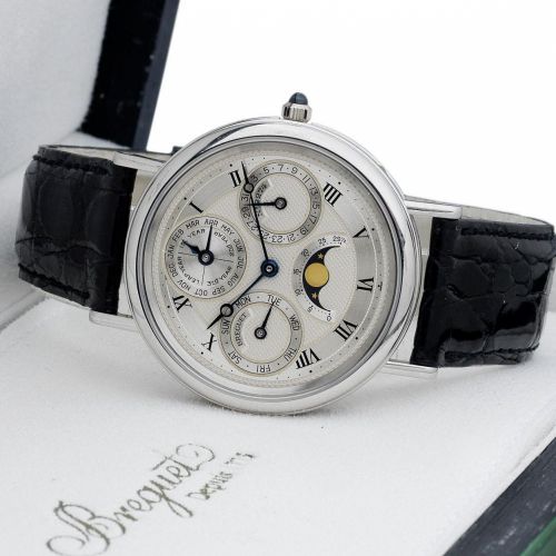 Breguet. A fine platinum automatic perpetual calendar wristwatch with moon phase