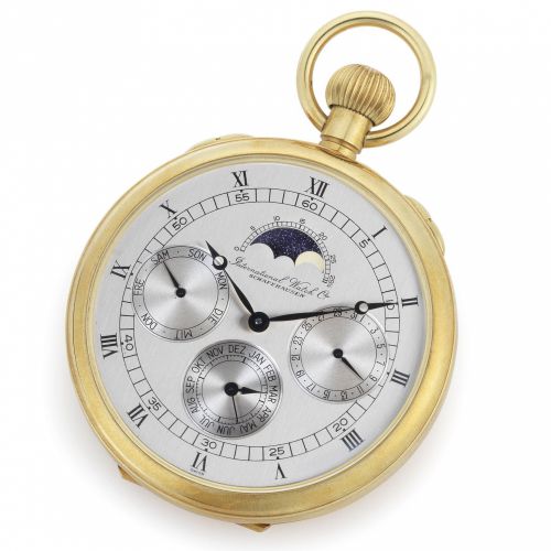 International Watch Company. A fine 18ct gold keyless wind open face calendar pocket watch with moon phase