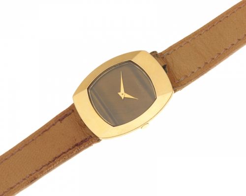 Alexis Barthelay. A lady's 18K gold manual wind wristwatch