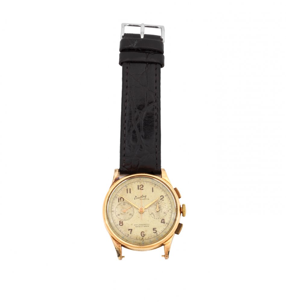 Breitling. An 18k gold manual wind chronograph wristwatch