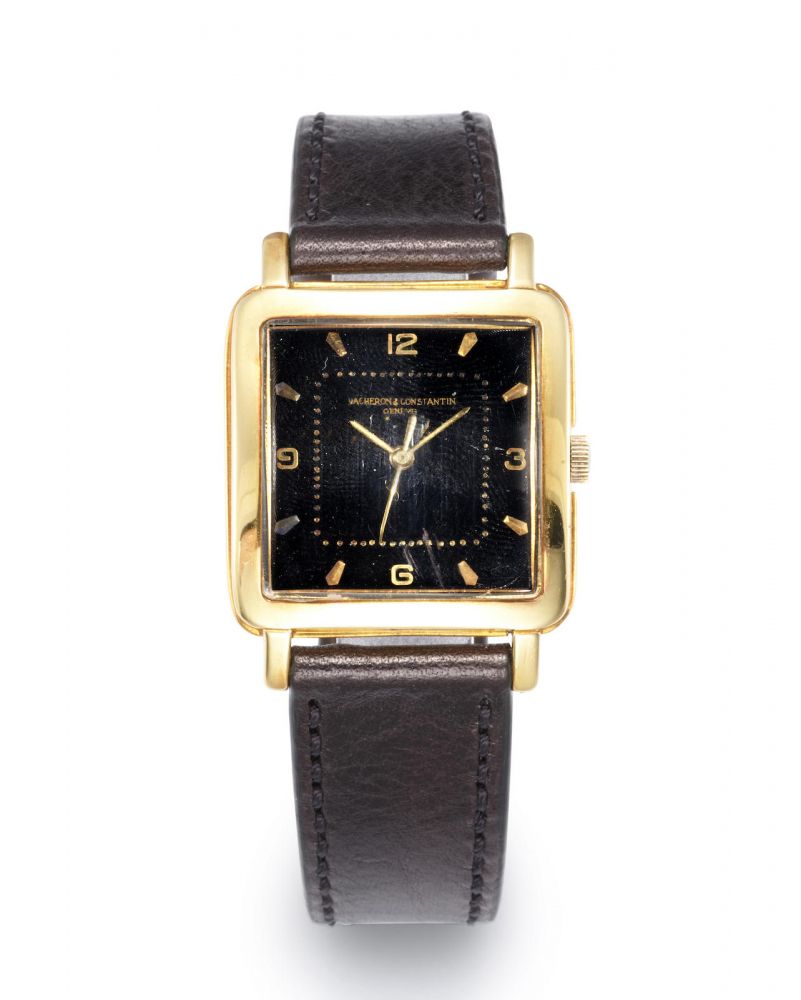 VACHERON & CONSTANTIN. A YELLOW GOLD WRISTWATCH WITH BLACK DIAL, CIRCA 1952