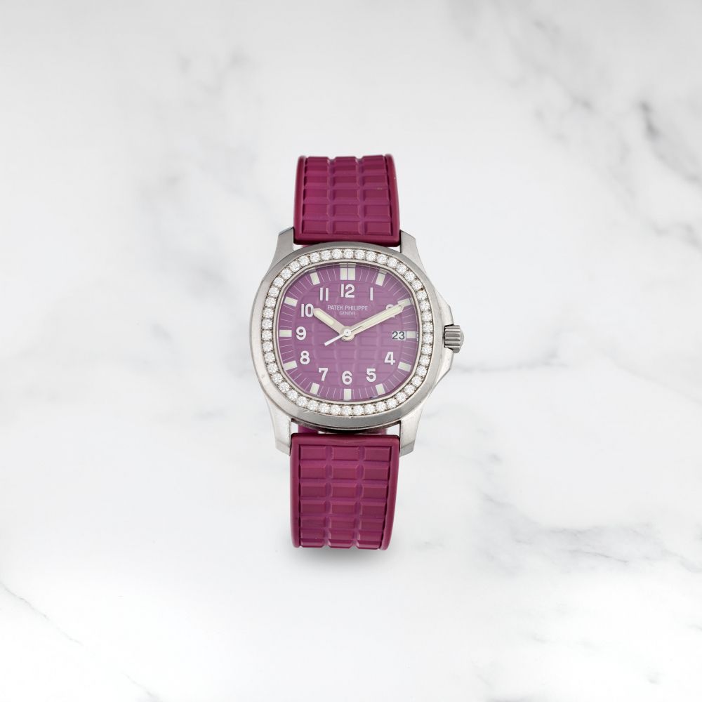 PATEK PHILIPPE. MONTRE BRACELET EN ACIER SERTIE DE DIAMANTS MOUVEMENT QUARTZ