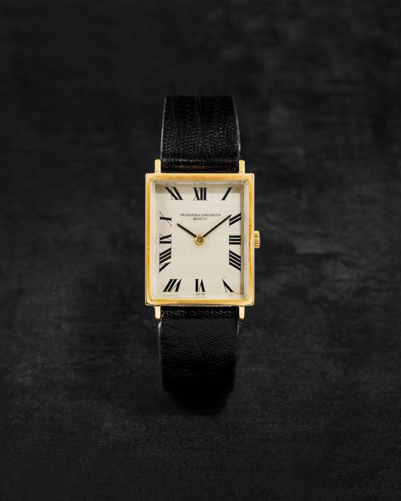 VACHERON & CONSTANTIN. MONTRE BRACELET EN OR JAUNE 18K (750) DE FORME RECTANGULAIRE MOUVEMENT MECANIQUE