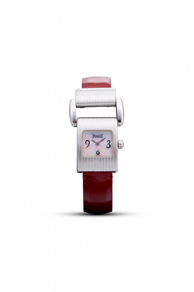PIAGET | MISS PROTOCOLE, A LADY'S HEAVY WHITE GOLD WRISTWATCH WITH MOTHER-OF-PEARL DIAL, CIRCA 2005