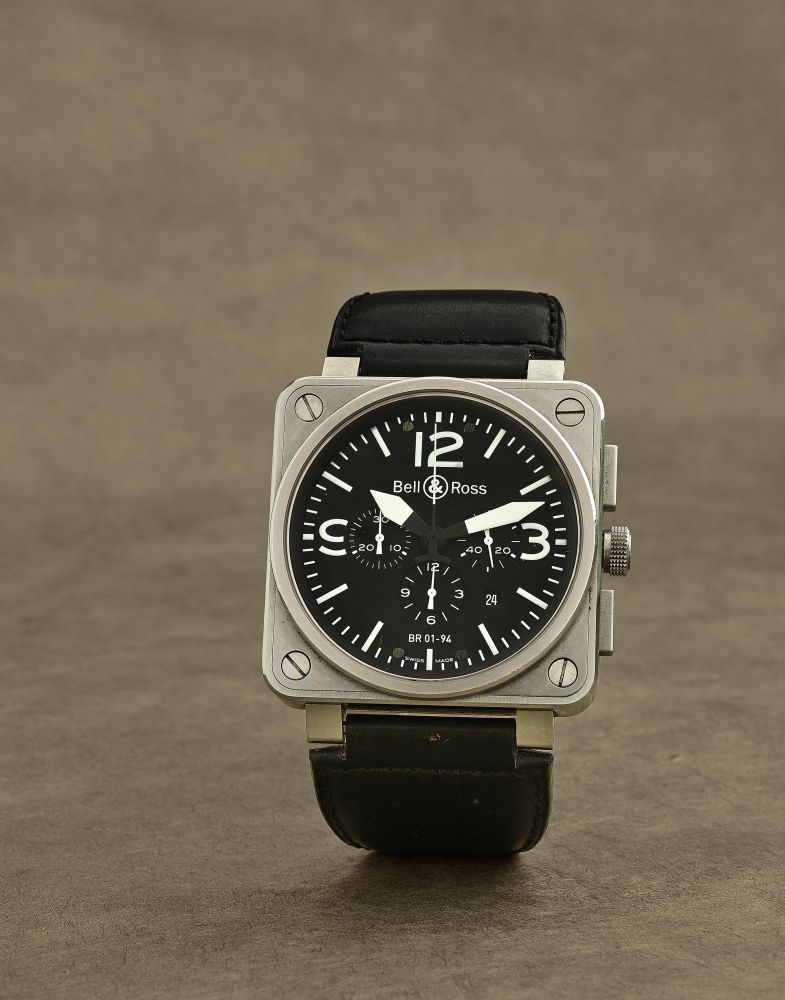 Bell & Ross. Chronographe bracelet en acier avec date mouvement automatique