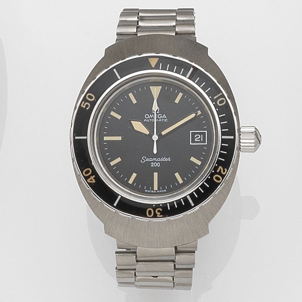 Omega. A stainless steel automatic calendar bracelet watch