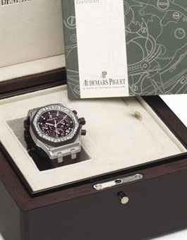 Audemars Piguet. A Lady's Fine Stainless Steel and Diamond-Set Automatic Chronograph Wristwatch with Date