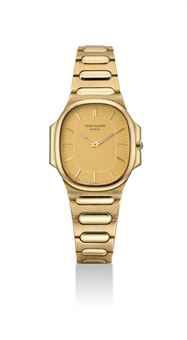 PATEK PHILIPPE. A RARE 18K GOLD CUSHION-SHAPED WRISTWATCH WITH BRACELET