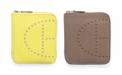 HERMES. A LIME CHEVRE LEATHER EVELYNE WALLET & AN ETOUPE CHEVRE LEATHER EVELYNE WALLET