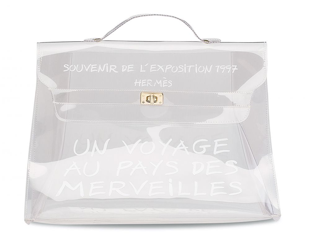 A LIMITED EDITION VINYL SOUVENIR DE L’EXPOSITION 1997 KELLY 40 WITH GOLD HARDWARE HERMÈS, 1997