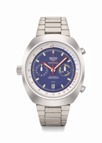 HEUER. A FINE STAINLESS STEEL AUTOMATIC CHRONOGRAPH WRISTWATCH WITH DATE, BLUE DIAL AND BRACELET