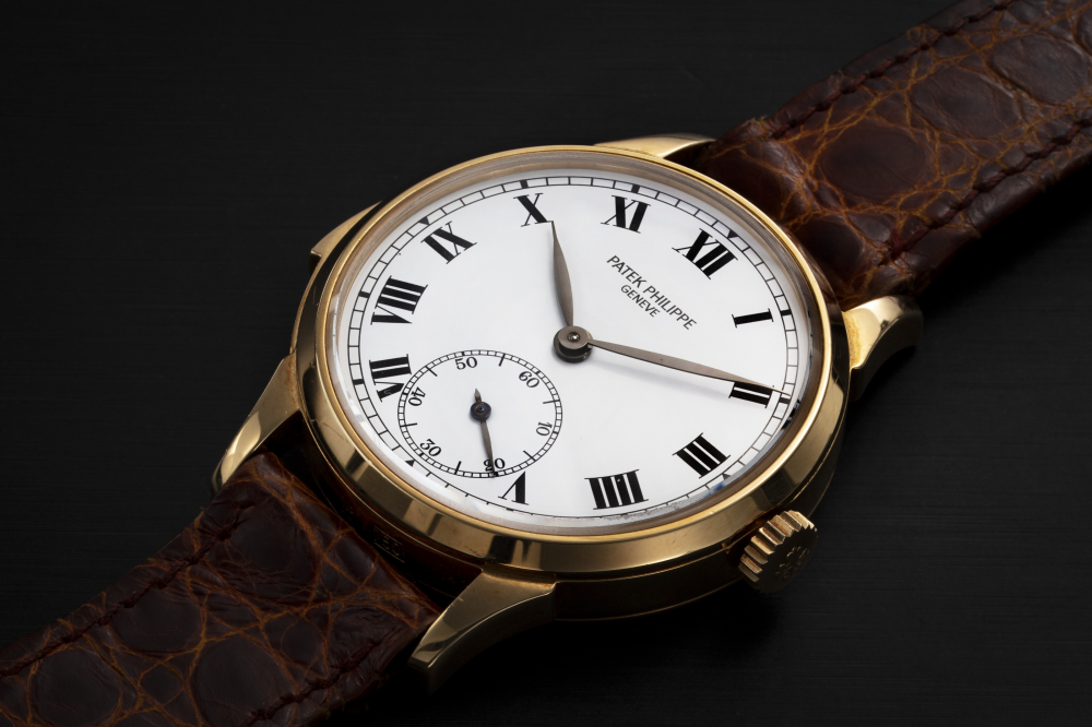PATEK PHILIPPE, REF. 3979J, AN AUTOMATIC GOLD MINUTE REPEATING WRISTWATCH - CASE