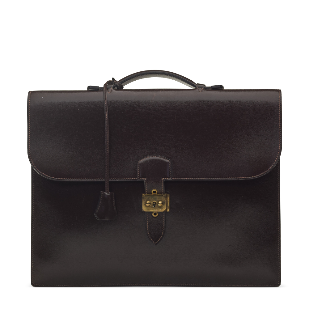 A MARRON FONCÉ CALF BOX LEATHER SAC A DEPECHES 38 WITH GOLD HARDWARE