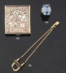 AN 18K GOLD BRACELET WATCH, BY VAN CLEEF & ARPELS