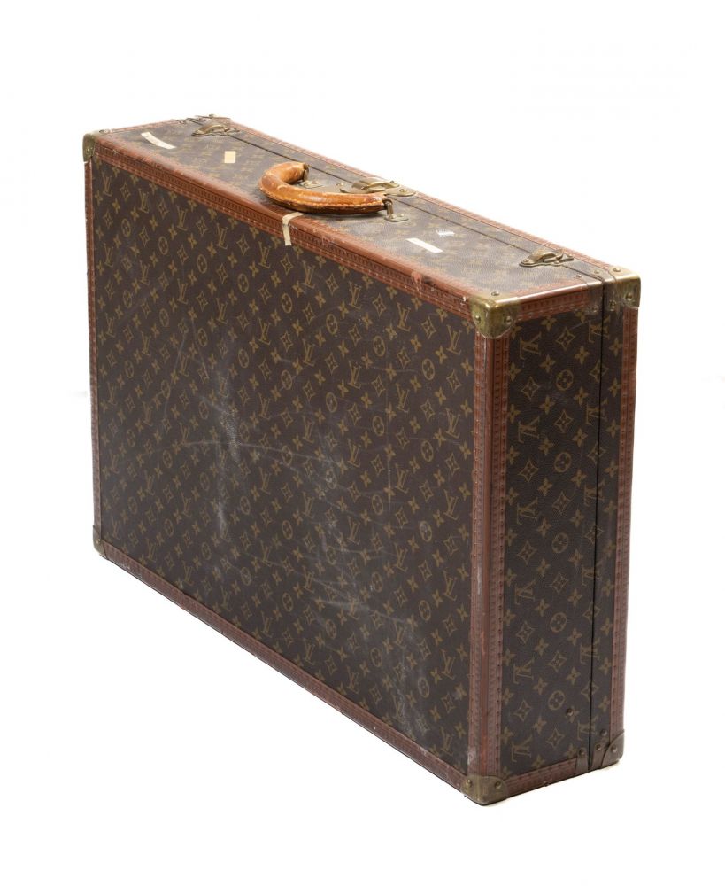 151. Louis VUITTON,Valise rigide Bisten... - Lot 151 - Cornette de Saint Cyr maison de ventes