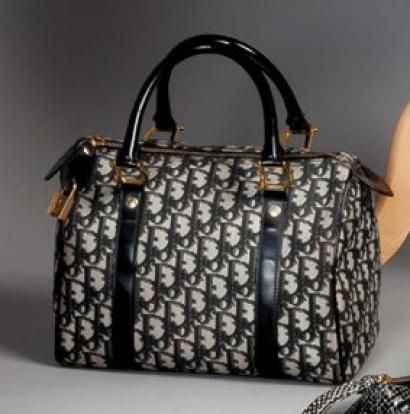 CHRISTIAN DIOR