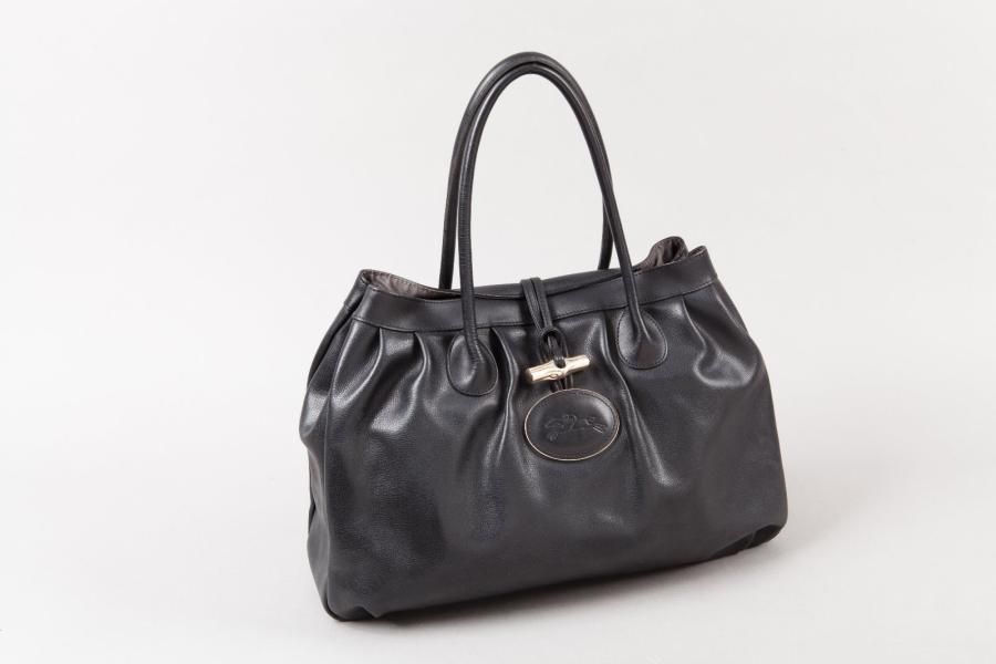 LONGCHAMP;Sac cabas 44cm en cuir noir, fermeture…