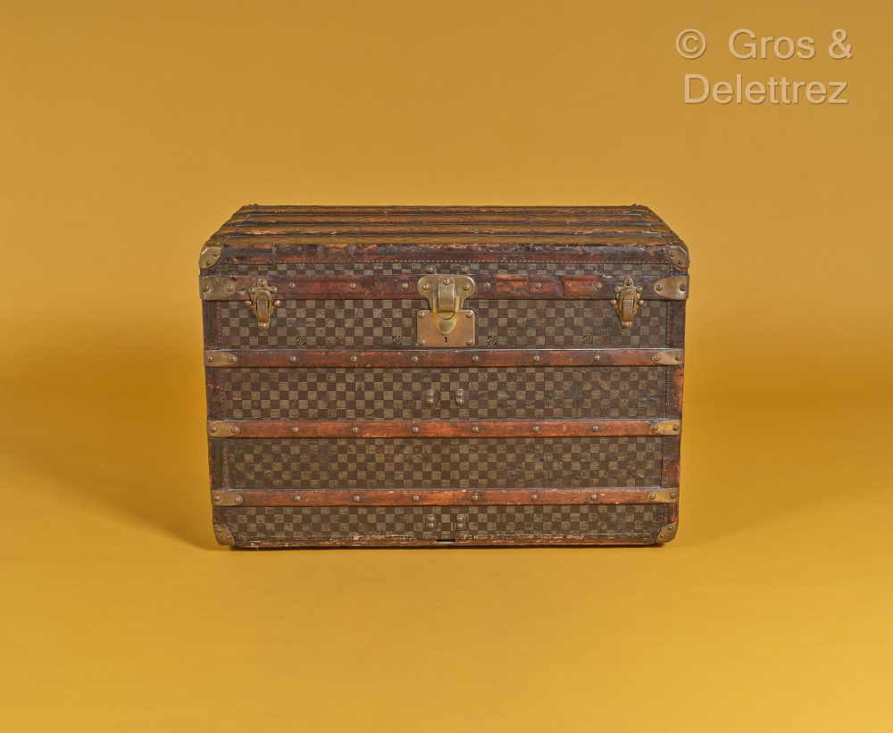 LOUIS VUITTON rue Scribe, n° 49187, serrure... - Lot 217 - Gros & Delettrez