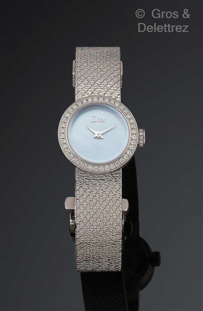 DIOR « La D de Dior »,Bracelet-montre de... - Lot 434 - Gros & Delettrez