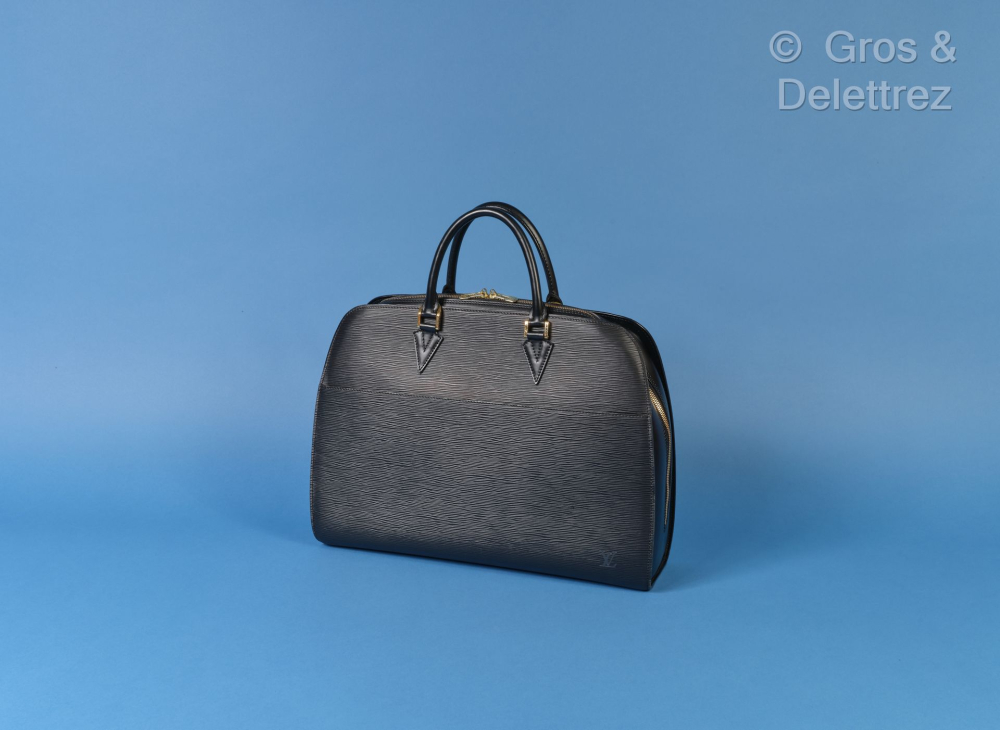 Louis VUITTON - Sac "Sorbonne" 42 cm en cuir... - Lot 66 - Gros & Delettrez