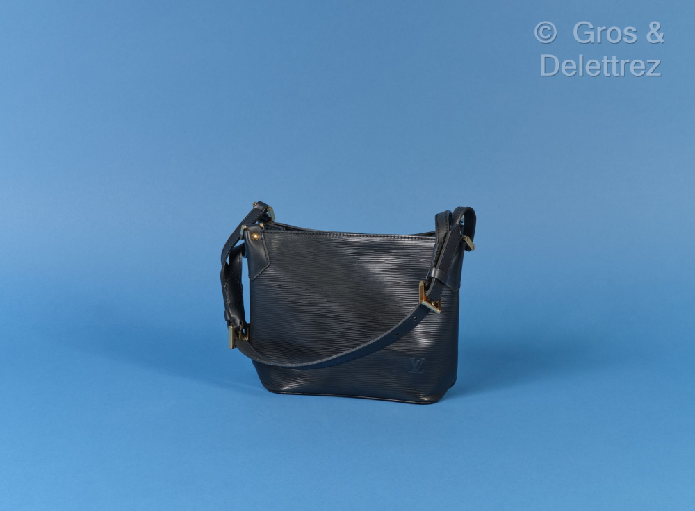 Louis VUITTON - Sac "Mandara" 18,5cm en cuir... - Lot 75 - Gros & Delettrez