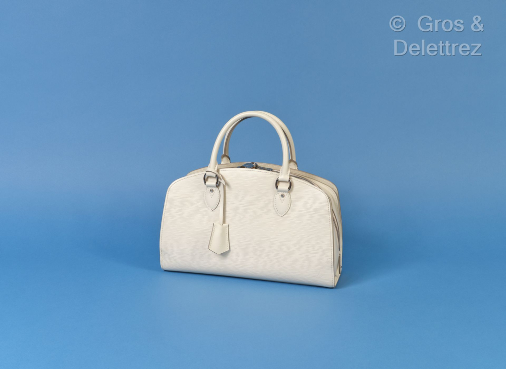 Louis VUITTON - Sac «Pont Neuf» 35cm en cuir... - Lot 87 - Gros & Delettrez