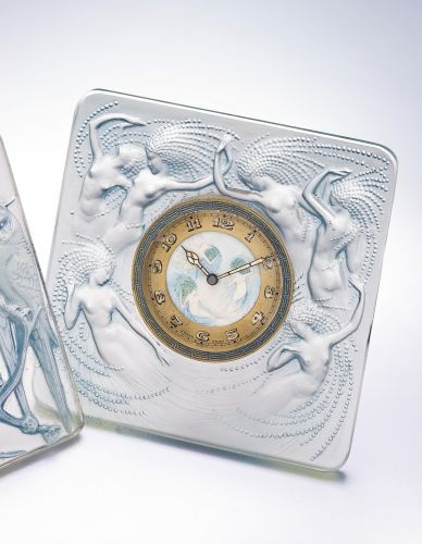 R. Lalique.A FINE FROSTED GLASS TIMEPIECE WITH PAINTED ENAMEL DIAL CIRCA 1930
