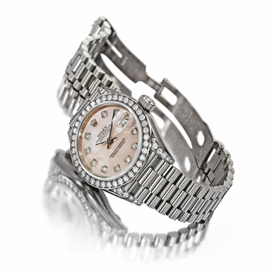 ROLEX - A LADY'S WHITE GOLD DIAMOND-SET AUTOMATIC SWEEP SECONDS WRISTWATCH WITH MOTHER-OF-PEARL DIAL, DATE AND BRACELET CIRCA 1995 REF 69159 OYSTER PERPETUAL DATEJUST